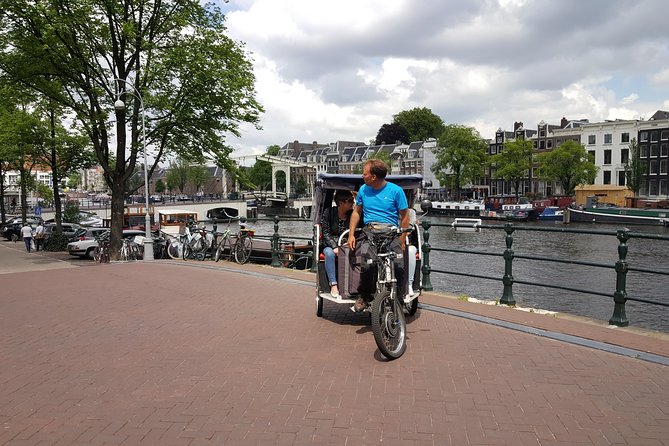 2.5 hours Amsterdam Pedicab Tour - Hotel pickup, meeting up, and what to expect at the start