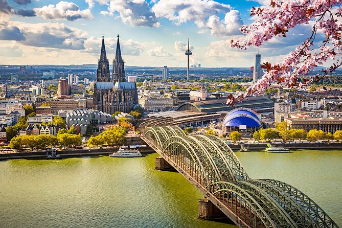 2 Countries in 1 Day: Cologne Day Tour from Amsterdam - Entering Cologne through Kölner Dom and the stained-glass moments