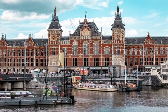 5 hrs Golden Age Amsterdam Private Walking Tour With Local Guide - Centraal Station to the Weeping Tower: Amsterdam’s foundations, fast