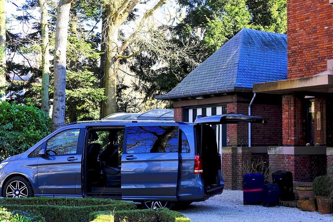 Airport Private Transfer: Schiphol Airport ↔ Amsterdam City - A Business-Class Ride That Cuts the Hassle