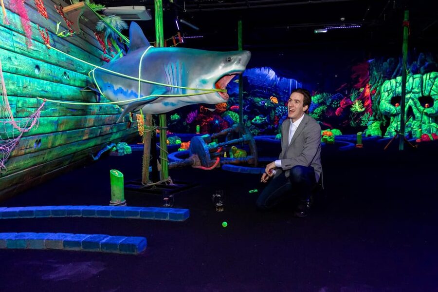 Aloha Amsterdam: 12-Hole Glow-in-the-Dark Mini-Golf - Who this experience suits best, families, groups, and quick plans