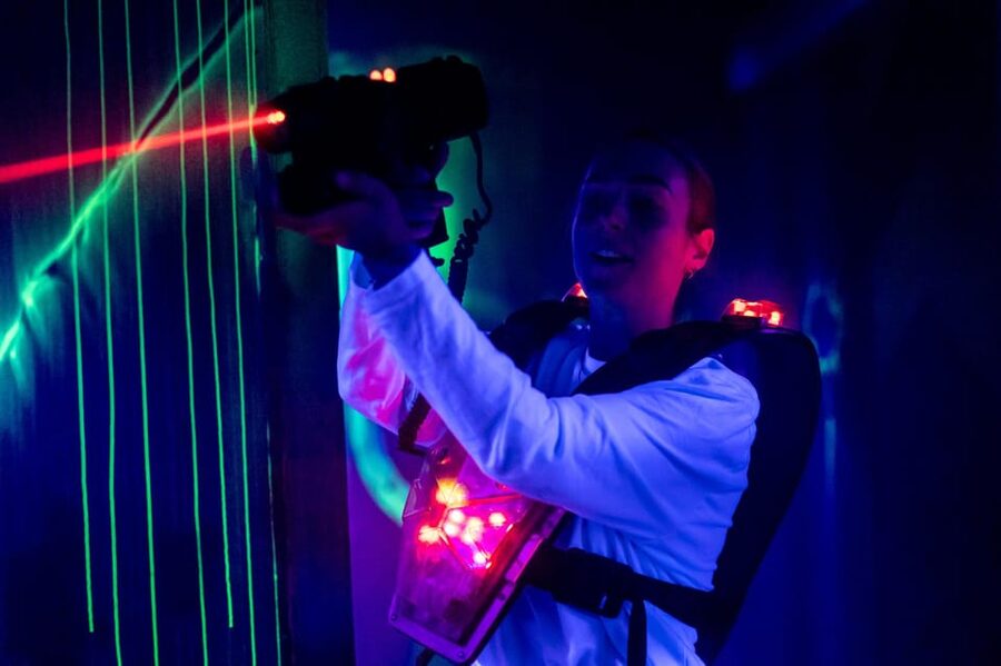 Aloha Amsterdam: Laser Tag Experience - The Jungle-Bunker UV Look, and What to Wear