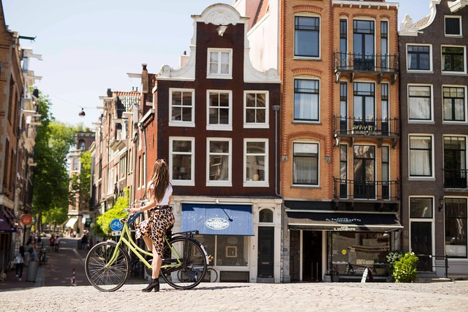 Amstagram Tour & Moco Experience - Zeedijk Canal Views: Where The Route Turns Softer