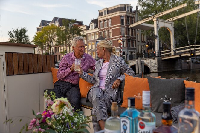 Amsterdam: 1-Hour Canal Cruise in the Evening - Prinsengracht, the houseboat museum, and the Nine Streets corridor