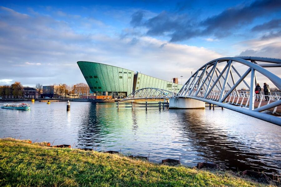 Amsterdam: 1-Hour Canal Cruise & NEMO Science Museum - How the Amsterdam Canal Cruise and NEMO Ticket Really Flows