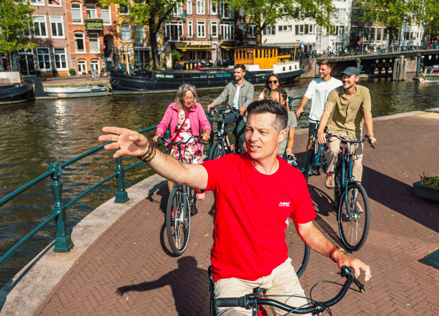 Amsterdam: 2.5-Hour Bike Tour - Grachtengordel and Marineterrein: Seeing Neighborhood Amsterdam