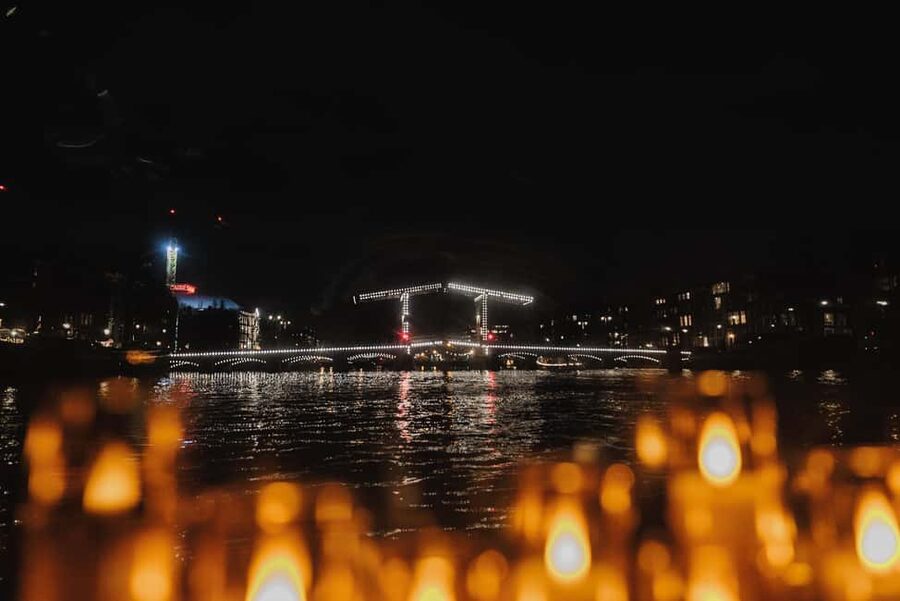 Amsterdam: 2-Hour Candle Light Cruise + Drinks & Snacks - Meeting at dVijff Vlieghen: logistics that actually matter