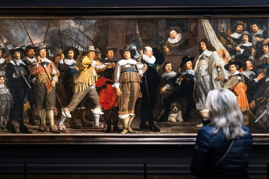 Amsterdam: 2-hour Rembrandt & Van Gogh walking tour - Zuiderkerk: a landmark pause to place the 17th-century story
