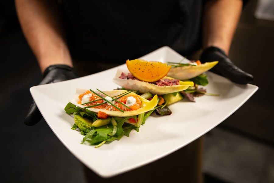 Amsterdam: 3 Course Dinner in the Dark - The trained staff experience: help without taking over