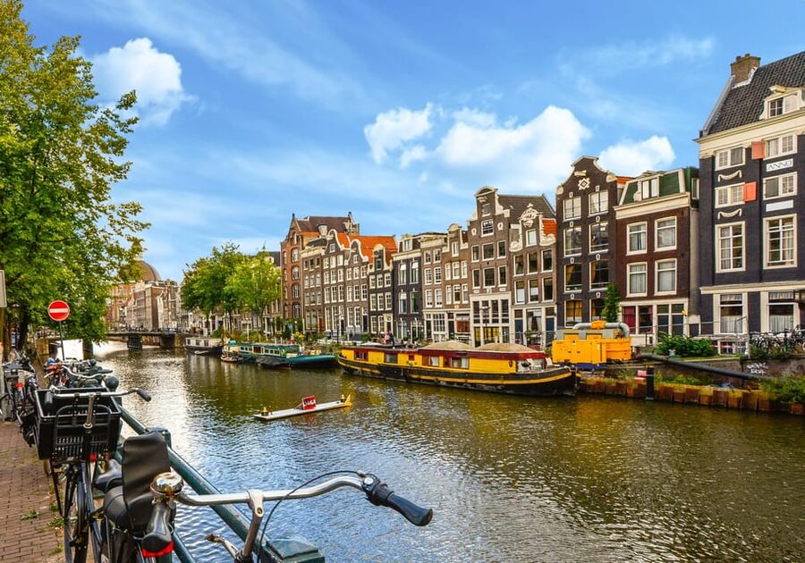 Amsterdam: 3-Hour Private Bike Tour of the City Center - Key Things You Will Notice on This Private Canal Belt Bike Tour