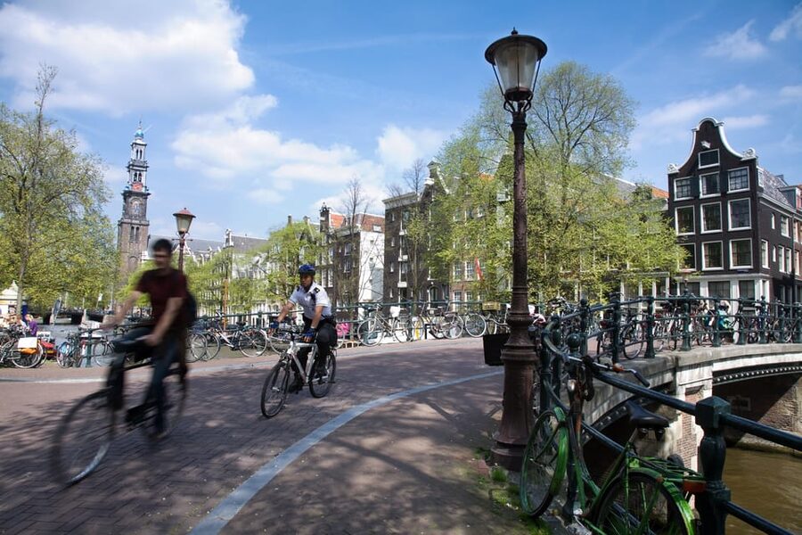 Amsterdam: 3-Hour Private Bike Tour of the City Center - The Real Value: A Private 3-Hour Ride That Gets You Oriented Fast