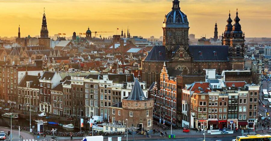 Amsterdam: 3-Hour Private Highlights City Tour by Minivan - Why a 3-hour private minivan works so well in Amsterdam