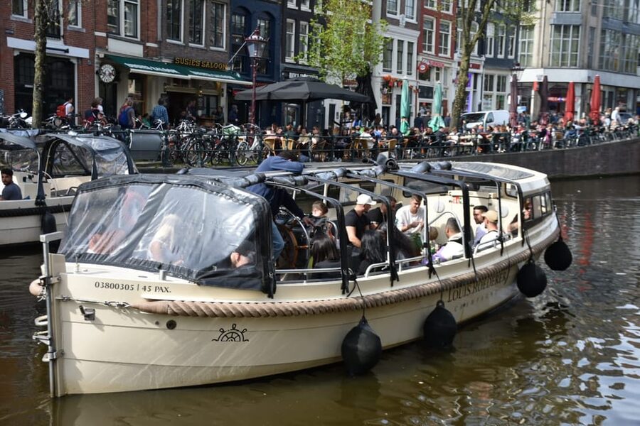 Amsterdam: 420 Smoke-Friendly Boat Tour - Who This Tour Suits Best, and Who Might Want Another Option