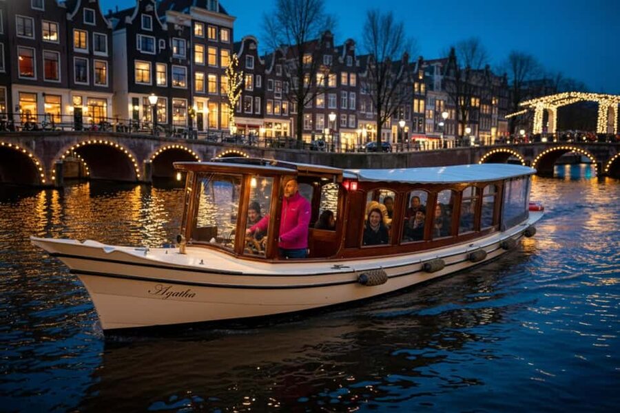 Amsterdam: 90 min Cruise with Local Guide & Unlimited Drinks - What You Learn From Captains Like David, Arnold, and Gisele