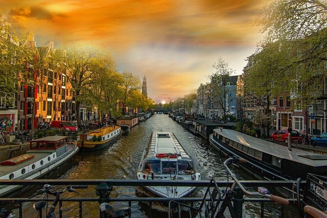 Amsterdam Airport (AMS) Transfer to Amsterdam/Rotterdam/Keukenhof - Luggage Rules That Can Affect Your Total Cost