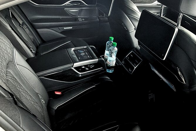 Amsterdam Airport & Non-Airport Private Transfer to City Center - Price and value: $60 per person, but the real question is how much stress it saves