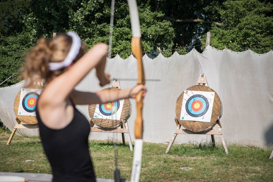 Amsterdam: An Unforgettable Archery Experience! - Duos, Teams, and Family-Friendly Competition