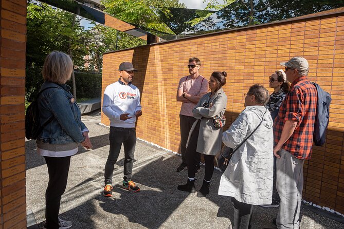 Amsterdam: Anne Frank and Jewish Quarter Walking Tour (TOP RATED) - De Plantage and Spinoza Monument: Neighborhood Memory and Intellectual Roots