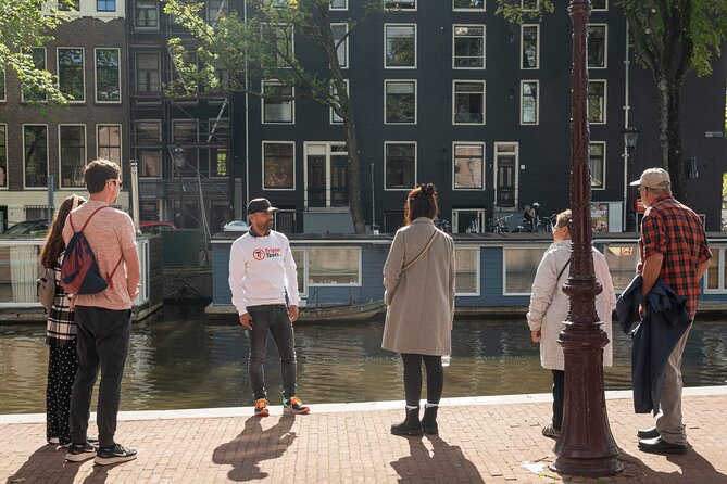 Amsterdam: Anne Frank and Jewish Quarter Walking Tour (TOP RATED) - Meeting at Amstel 51C, and the Easy Start to Your Walk