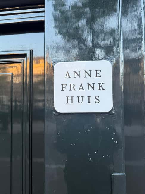 Amsterdam: Anne Frank History Walking Tour - Your guide, the small-group vibe, and why Q and A matters