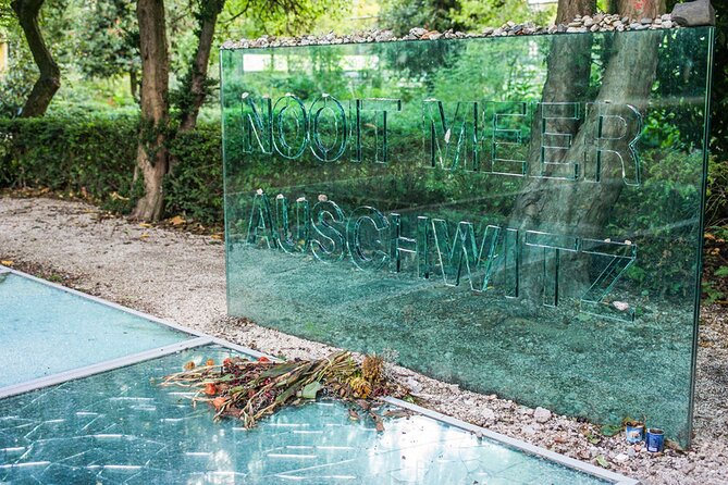 Amsterdam : Anne Frank Tour in EN/DE/IT/ES - Meeting point and how the route flows