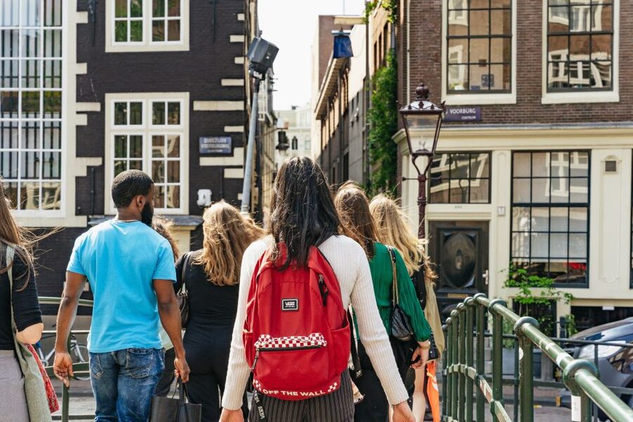Amsterdam: Anne Frank Tour, Jewish Museum & Synagogue Ticket - Holocaust memorials and the National Holocaust Museum: preparing your emotions