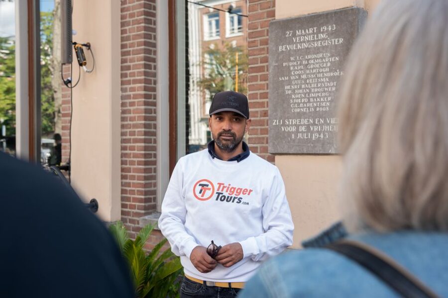 Amsterdam: Anne Frank Walking Tour - The Anne Frank House Area: Guided Story Without the Tickets