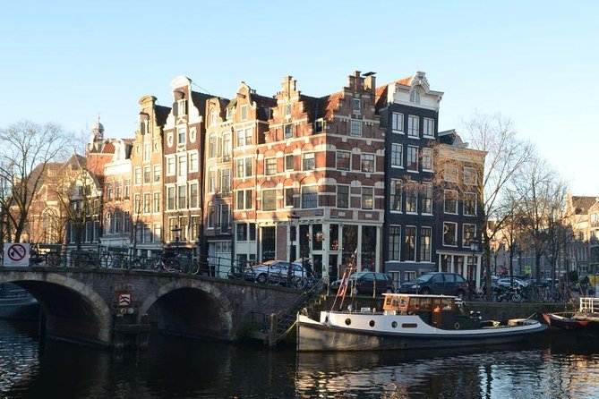 Amsterdam Architecture Tour - Late 17th century architecture for religious minorities