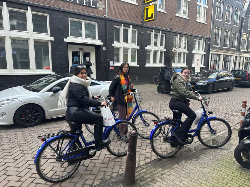 Amsterdam: Bike Rental with Multiple Bike Options - Pickup in the city center: Kerkstraat 143 or Spuistraat 1C