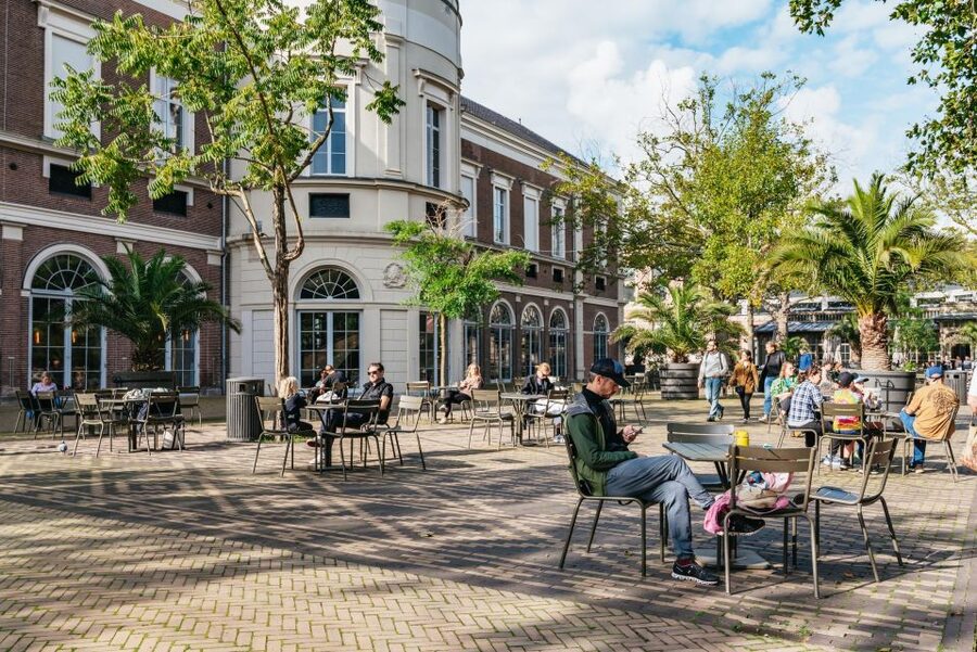 Amsterdam Bike Tour in Small Group + Optional Canal Cruise - The Jordaan: canalside streets that feel like you’re borrowing local time