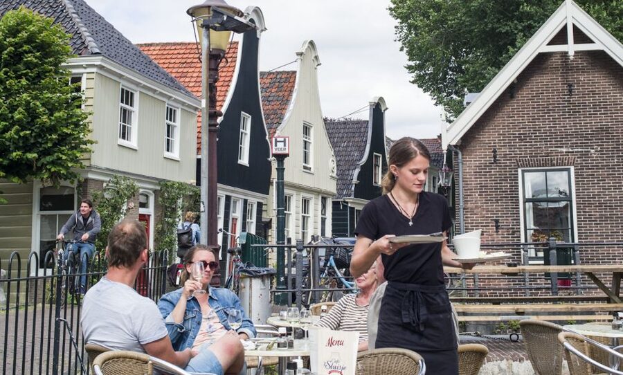 Amsterdam: Bike Tour (Noord) in German or English - The ferry and the IJ River photo stop