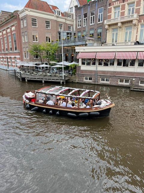Amsterdam: Boat Tour with Optional Unlimited Drinks - The Amstel area, Dancing Houses, Zuiderkerk, and more photo-friendly stops