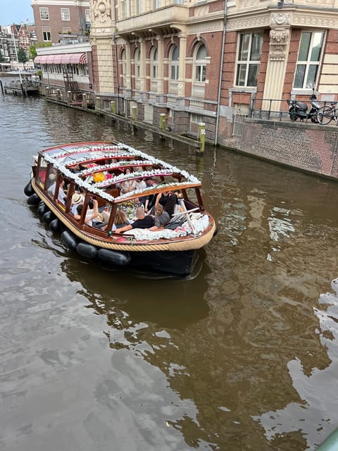 Amsterdam: Boat Tour with Optional Unlimited Drinks - Who this Amsterdam boat cruise suits best, and who should pick something else