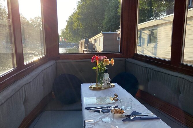 Amsterdam Breakfast Cruise on Private Luxury Boat - Meeting point and timing that fit real schedules