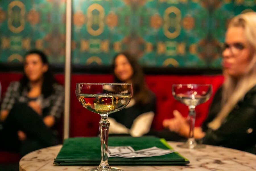 Amsterdam: Brothel Tour with Sex Worker Guide - Walking the BonTon rooms, what you see and what each space is for