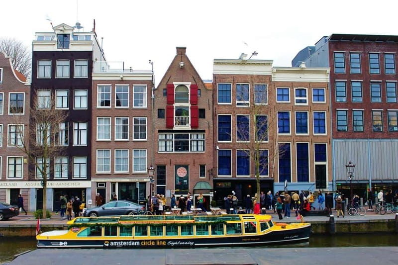 Amsterdam: Burger Cruise - Burgerbar & Canal Cruise - Who this cruise is best for