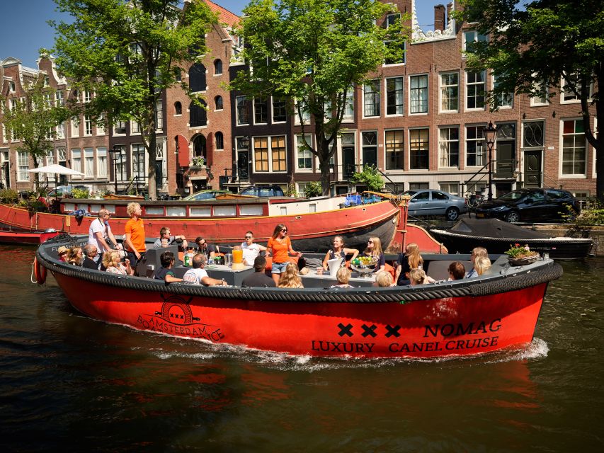 Amsterdam: Canal Belt Private Beer Boat Tour - Privacy for 1 to 35 people: who this tour fits best