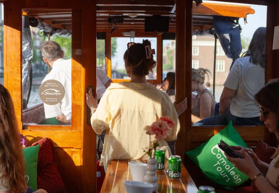 Amsterdam Canal Boat Ride with a Spanish-speaking Guide - Price and value: is $29 a fair deal?