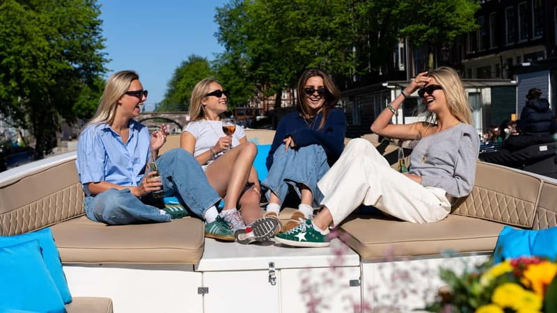 Amsterdam: Canal Cruise in Open Boat with Drink Option - What the Skipper Actually Adds (and Why Live Commentary Matters)