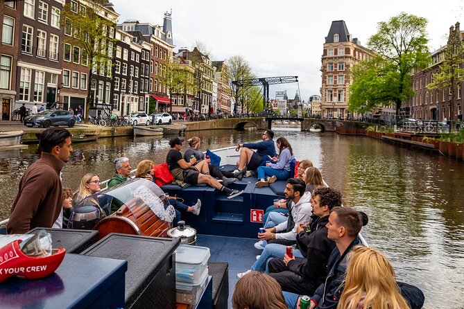 Amsterdam Canal Cruise with Live Guide - Central Station - Should you book the Amsterdam Canal Cruise from Central Station?
