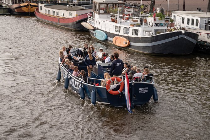 Amsterdam Canal Cruise with Live guide & Two drinks - Central St. - Price and value: what you’re really paying for at $32.67