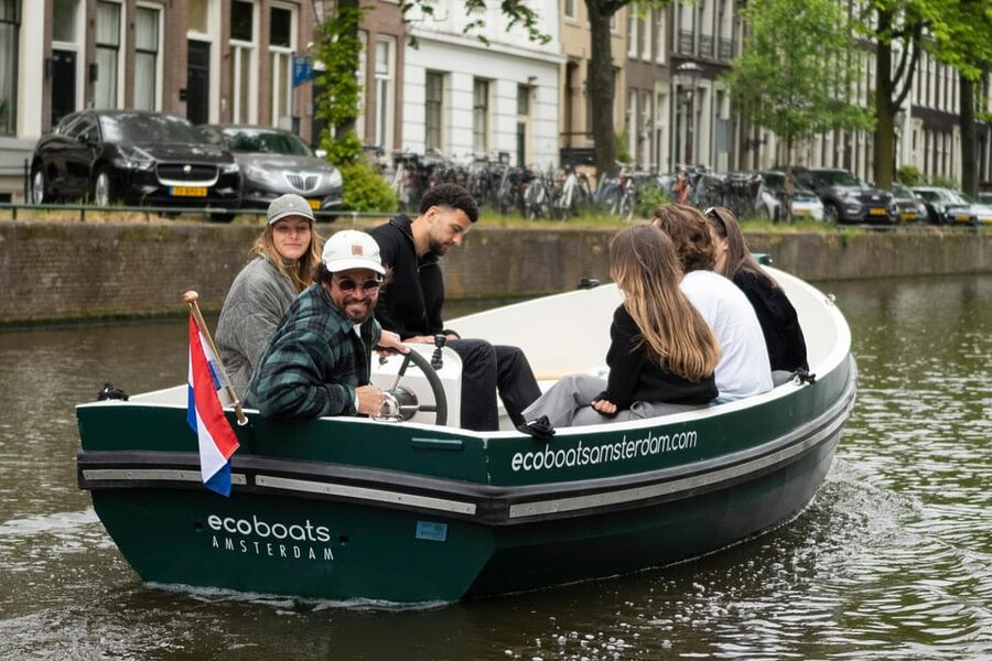 Amsterdam: Captain For a Day 2-Hour Boat Rental - Getting Your Bearings: Using the Map and Steering Wheel Like a Beginner