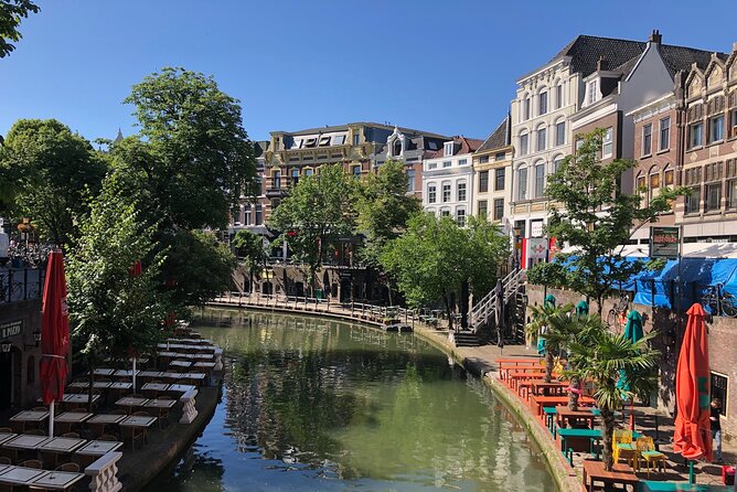 Amsterdam Castle & Utrecht City - Private Day Tour - How the guide turns two stops into one coherent day