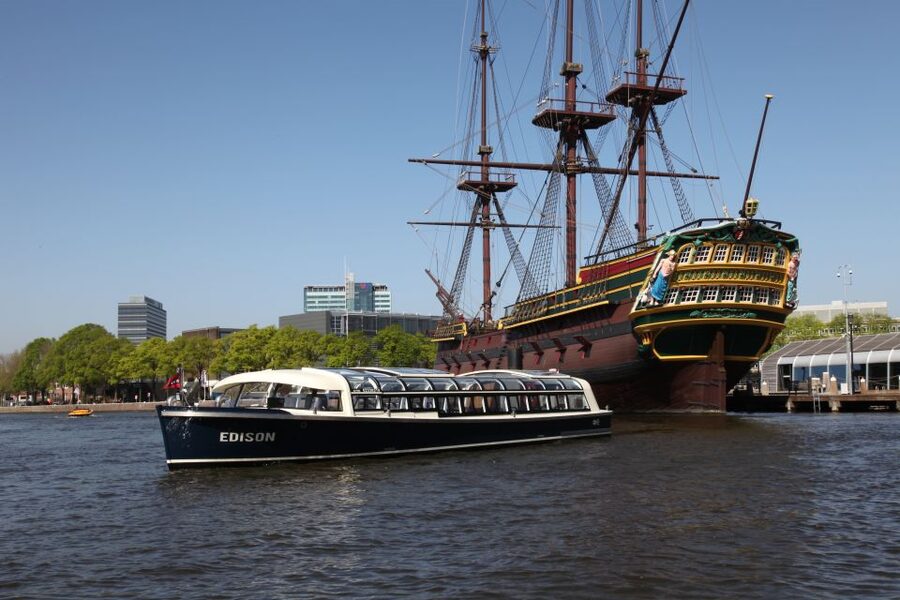 Amsterdam: City Canal Cruise & Straat Museum - Your Straat Museum Entry: Fixed Time Slot, No Changing It