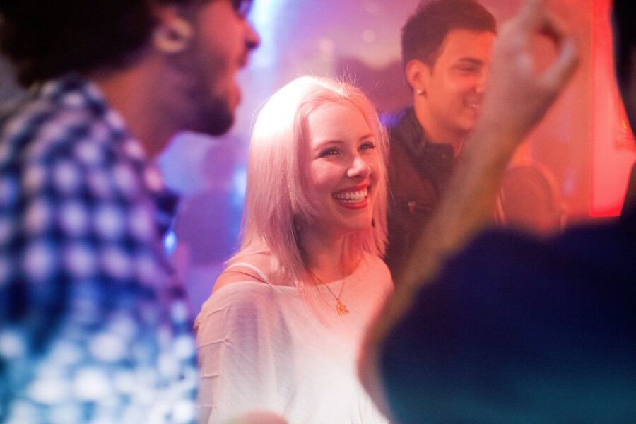 Amsterdam: City Center Bar Crawl and Nightlife Experience - Your 5-venue night: what each phase feels like