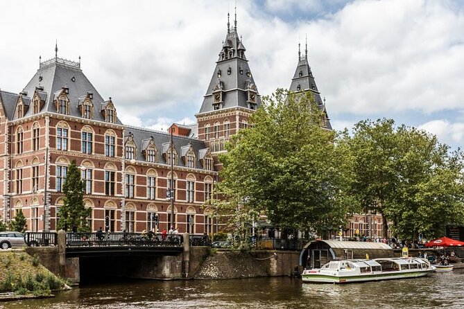 Amsterdam City Highlights and Hidden Gems - Private & Custom Tour - Stop 5: A Central Square with Bookstores, Local Cafés, and Hidden Passageways