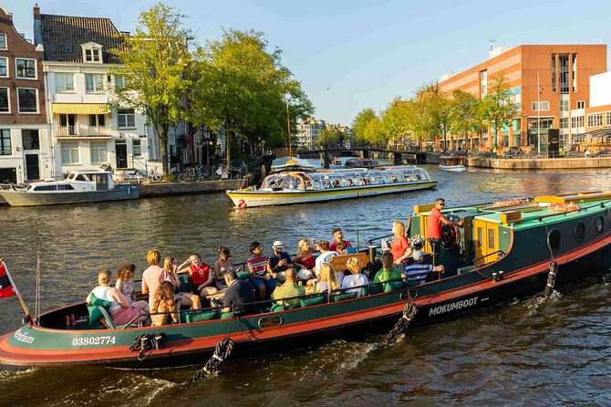 Amsterdam Classic Canal Cruise on a Historic Tugboat - Getting On at Stationsplein 28 (Right by Central Station)