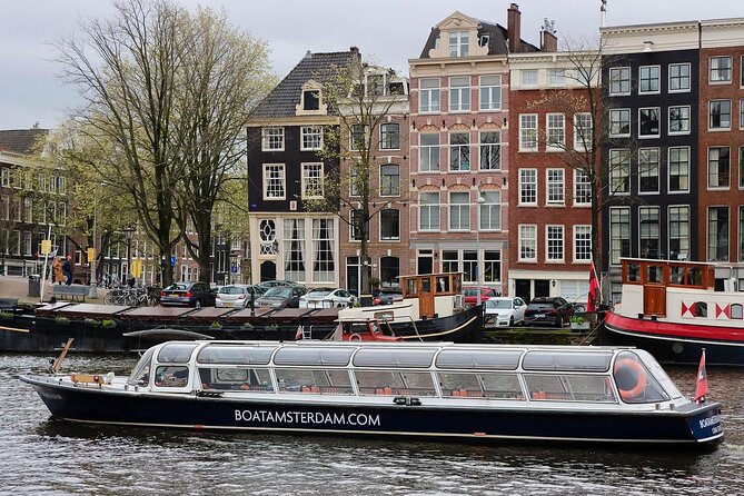Amsterdam Classic Canal Cruise with Live Guide - Key highlights you will actually plan around