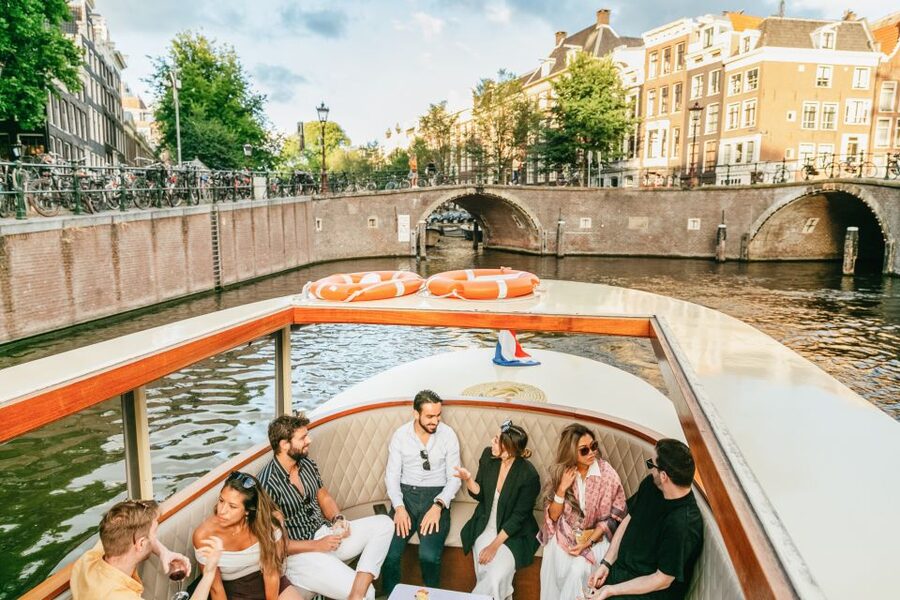 Amsterdam: Classic Saloon Boat Cruise with Cheese & Wine - Skinny Bridge, Magere Brug, and the bridges you’ll want photos of