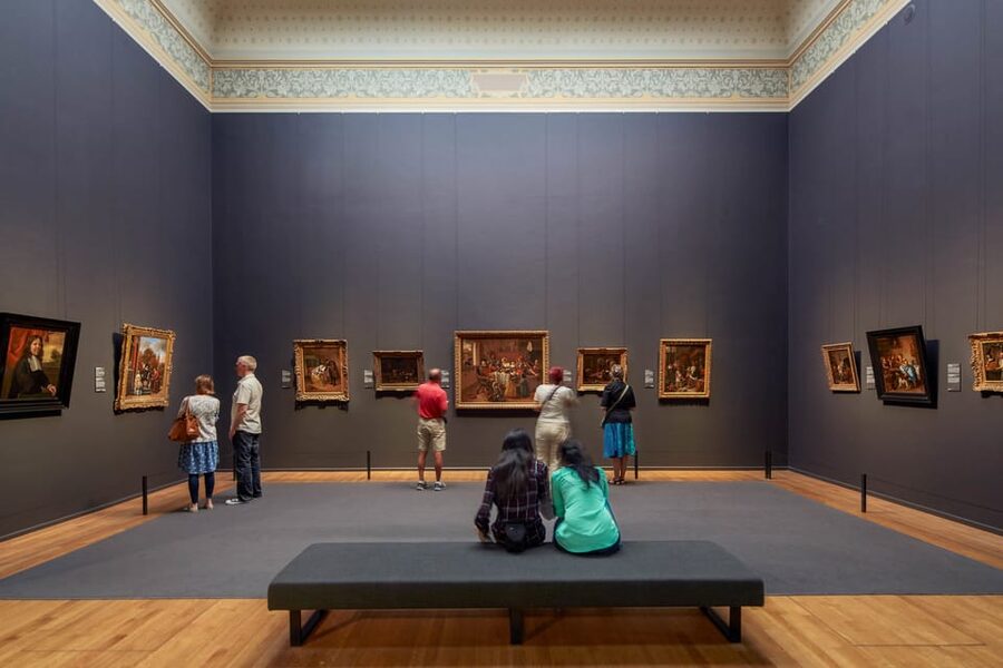Amsterdam: Combo Rijksmuseum & Hop-On Hop-Off Bus - Choosing the Right Season and Bus Line (Red, Green, Blue)